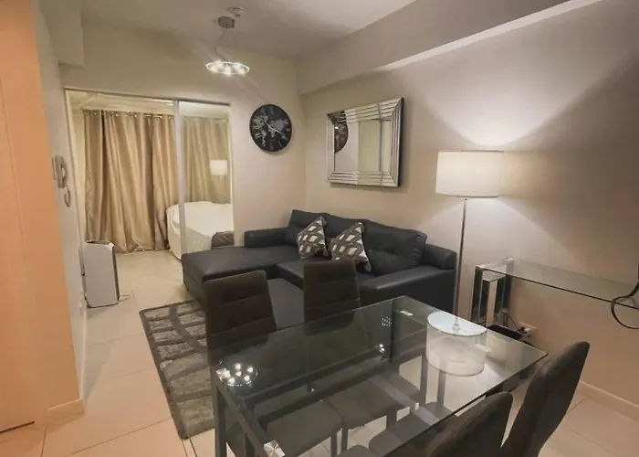 Staycation Alabang By Larsen * Manila