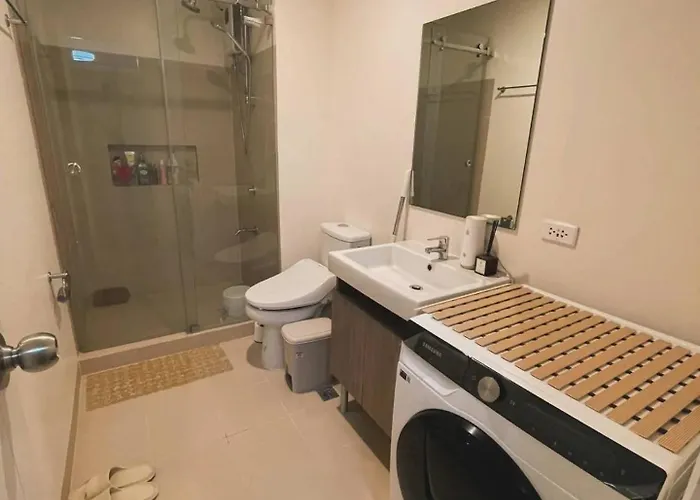 Staycation Alabang By Larsen